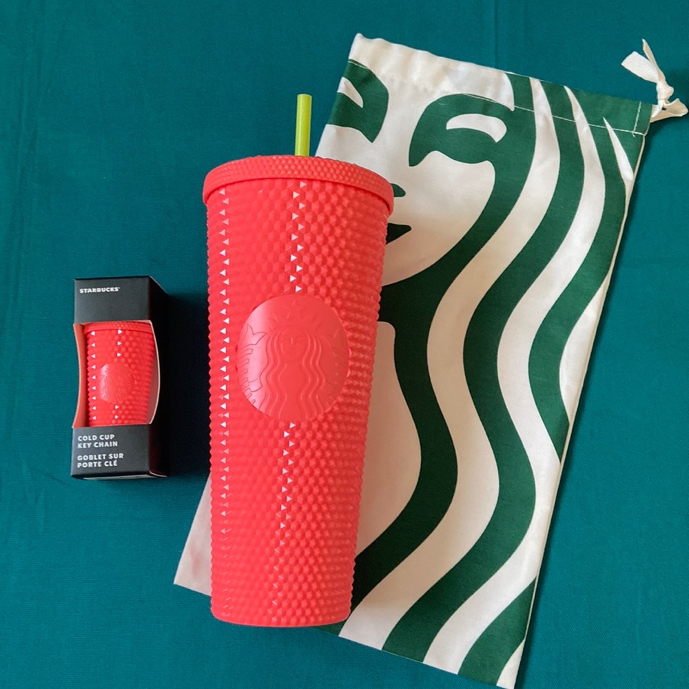 Starbucks Venti Studded Dragonfruit Tumbler & Keychain Set